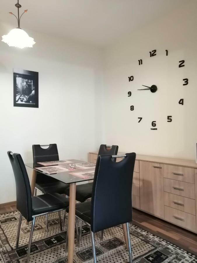Central Academic Apartment Sofia Ngoại thất bức ảnh