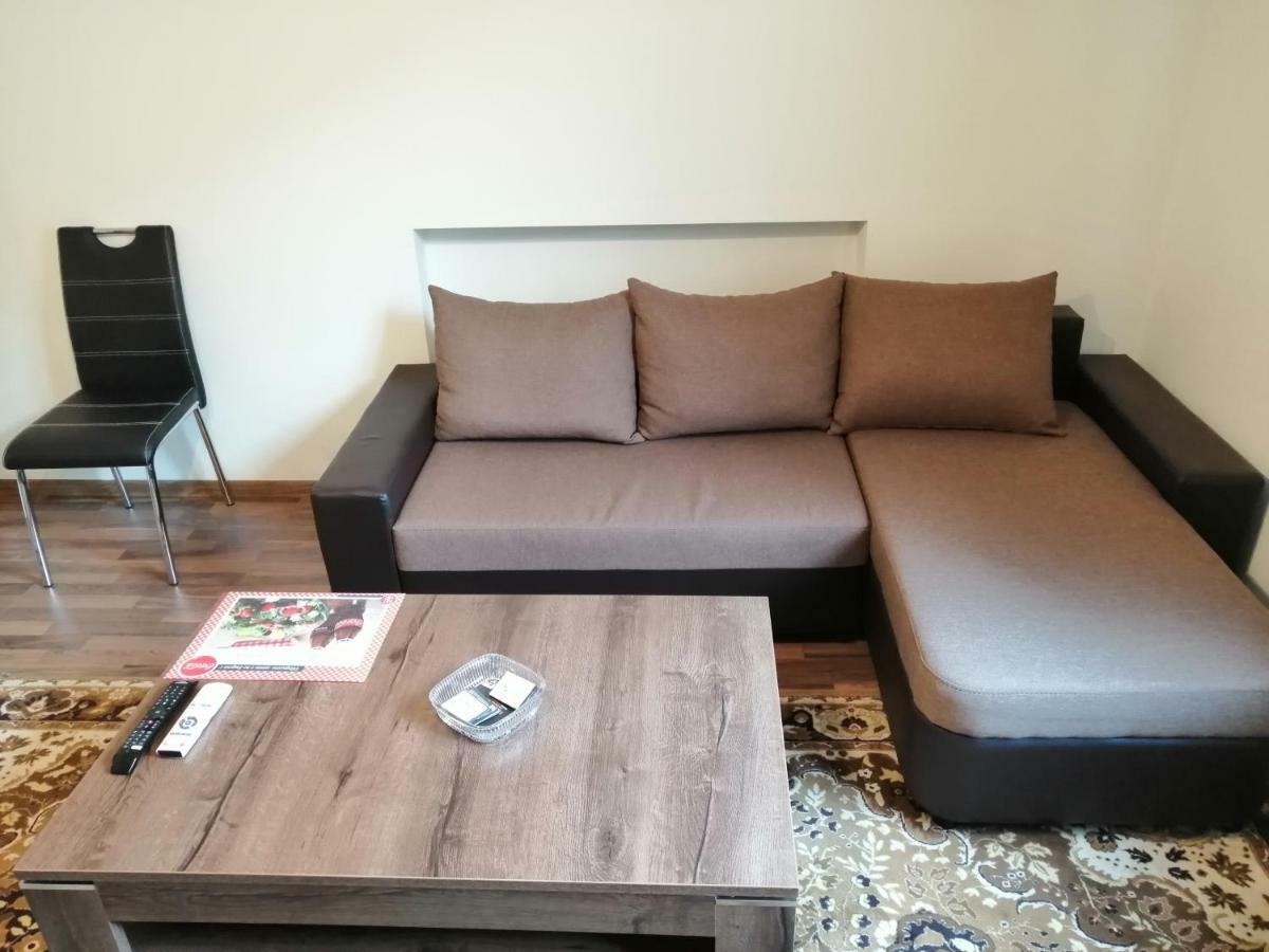 Central Academic Apartment Sofia Ngoại thất bức ảnh