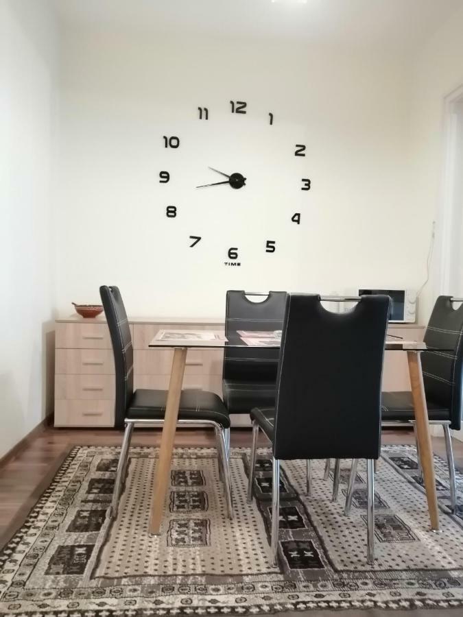 Central Academic Apartment Sofia Ngoại thất bức ảnh