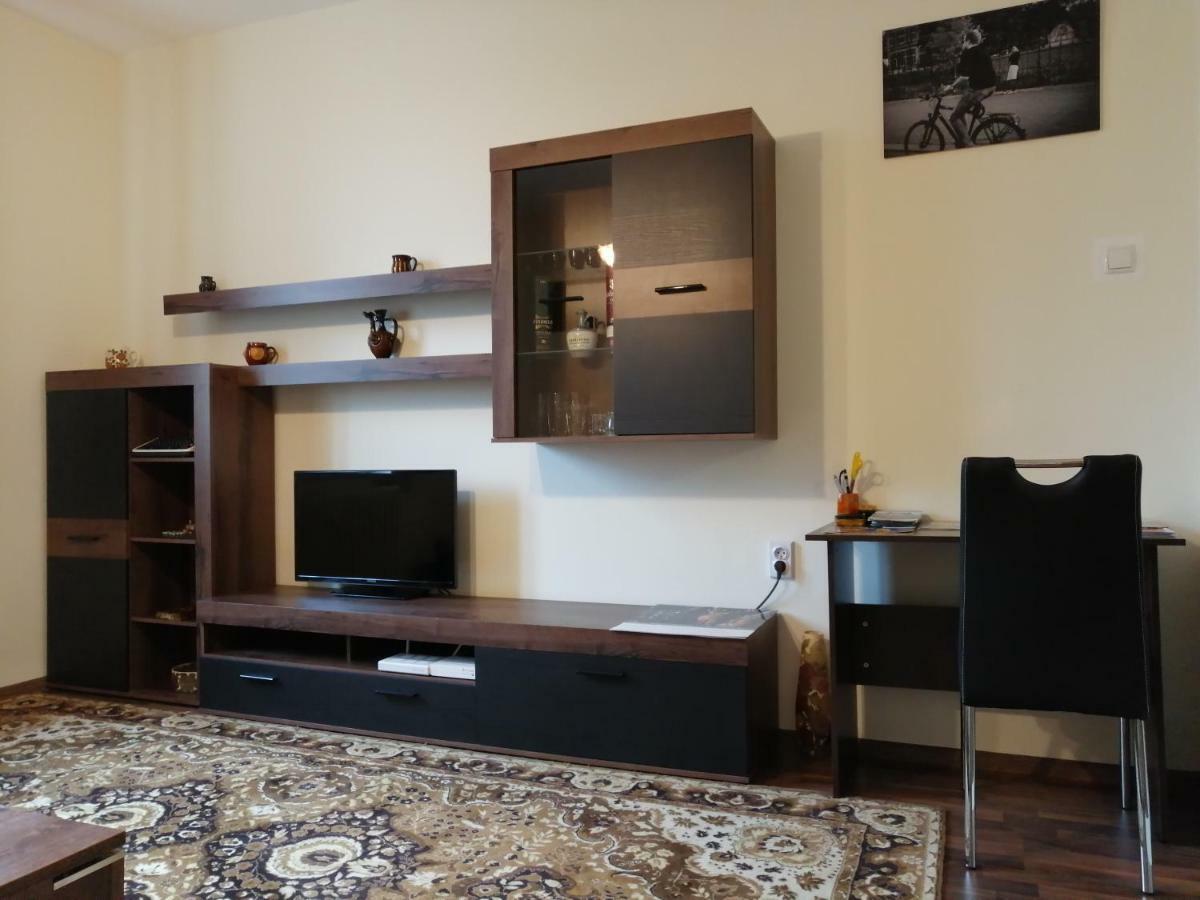 Central Academic Apartment Sofia Ngoại thất bức ảnh